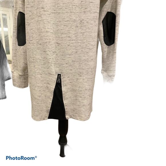 Calvin Klein Performance Womens Top - Picture 4 of 4